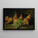 Stillleben mit Trauben und gelben Birnen - Edward Chalmers Leavitt — gerahmtes Bild an der Wand