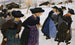 Lausanne Mädchen auf dem Weg zur Messe - Ernest Bieler — Ansicht des Kunstwerks