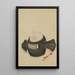Maus von vorne sitzend auf einem Hammer mit einem roten Band, das durch ein Loch im Griff passt - Katsushika Hokusai — gerahmtes Bild an der Wand