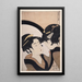 Eine Frau, die ihr Spiegelbild betrachtet - Kitagawa Utamaro — gerahmtes Bild an der Wand
