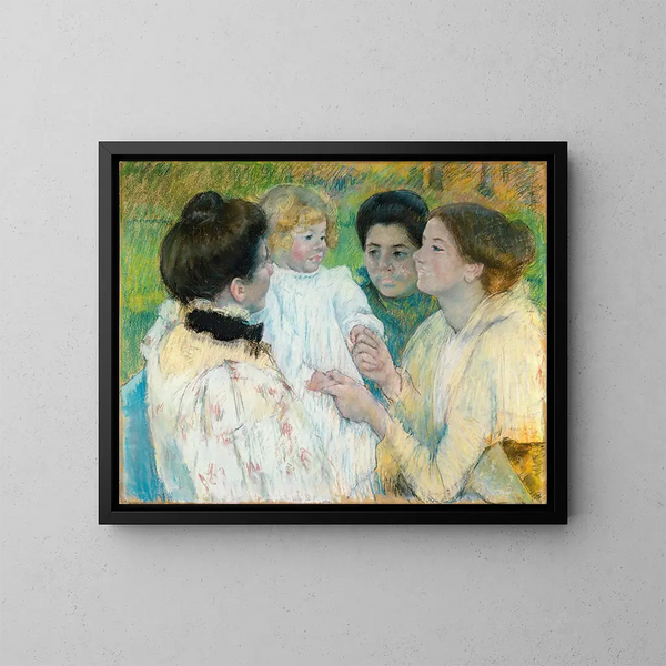 Frauen, die ein Kind bewundern - Mary Cassatt — gerahmtes Bild an der Wand