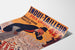 Werbeplakat Vintage Inoui-Tailleur, als leicht gewölbtes Blatt in Perspektive präsentiert.