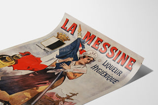 Vintage-Werbeplakat La Messine, Likör, auf gebogenem Papierblatt, perspektivische Ansicht.