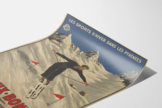Vintage-Plakat Les Eaux-Bonnes, Wintersport, auf einer gebogenen Seite präsentiert, perspektivische Ansicht.