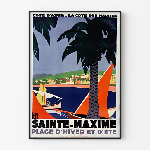 Vintage-Poster Sainte-Maxime, Côte des Maures, in einem schmalen Rahmen an heller Wand präsentiert.