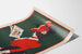 Vintage-Poster Judge Will Do in Rot und Grün für Wanddekoration