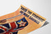 Vintage-Poster „Raise the Standard of War Savings“ mit britischer Flagge
